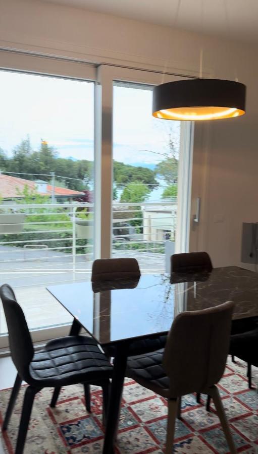 Holiday House Al Porto View Lake Peschiera del Garda Bagian luar foto