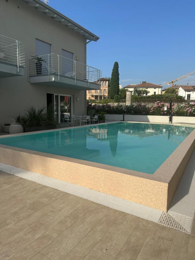 Holiday House Al Porto View Lake Peschiera del Garda Bagian luar foto