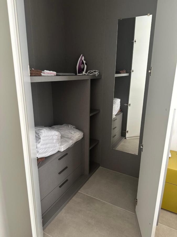 Holiday House Al Porto View Lake Peschiera del Garda Bagian luar foto