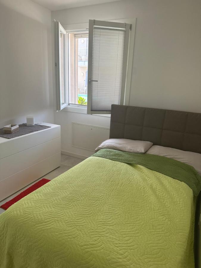 Holiday House Al Porto View Lake Peschiera del Garda Bagian luar foto