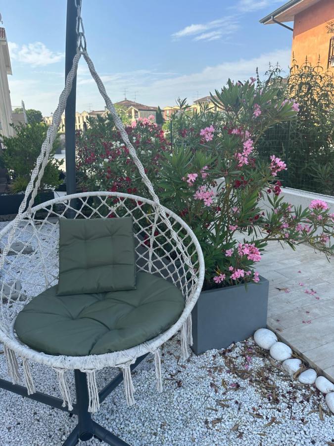 Holiday House Al Porto View Lake Peschiera del Garda Bagian luar foto