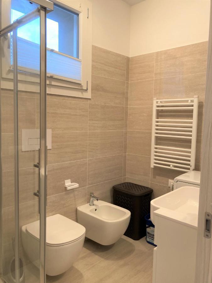Holiday House Al Porto View Lake Peschiera del Garda Bagian luar foto